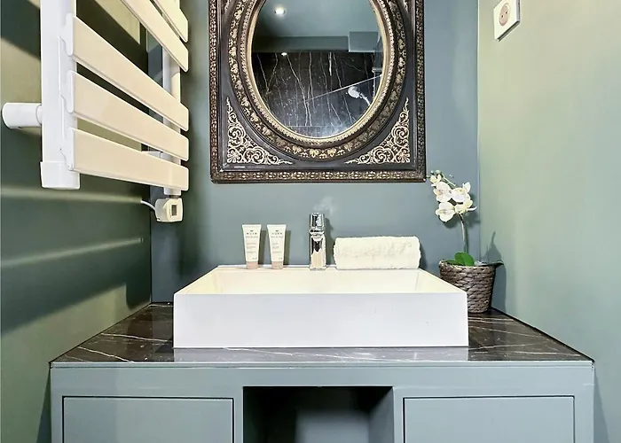 Opera - Prestige With Lift For 4 *