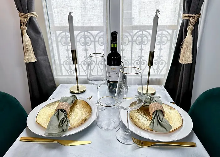 Opera - Prestige With Lift For 4 Apartment *