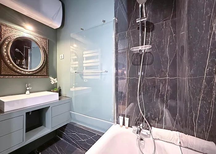 Opera - Prestige With Lift For 4 Apartment