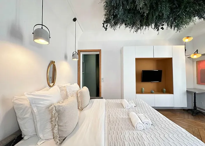 Opera - Prestige With Lift For 4 Paris